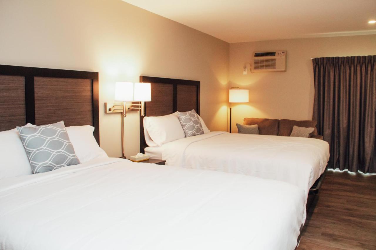 Country Squire Inn And Suites 뉴홀란드 외부 사진