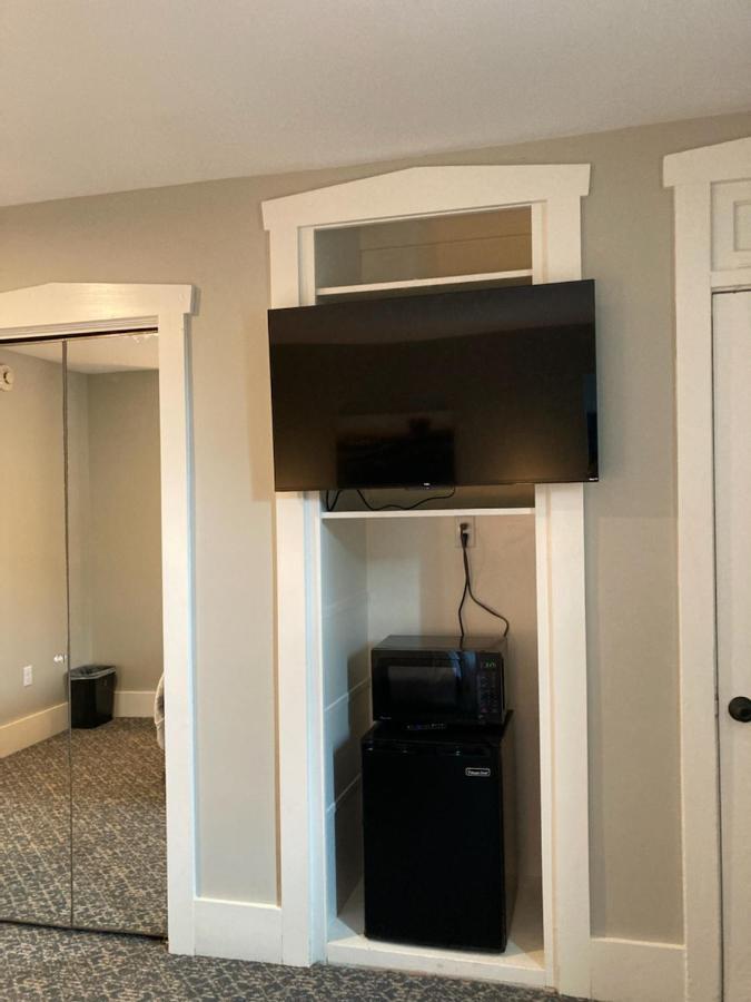 Country Squire Inn And Suites 뉴홀란드 외부 사진